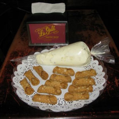 Cannolis - FILL YOUR OWN! *choose overnight shipping only*